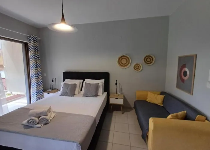 Apartment Nini's House Superior - 100m From Town Center