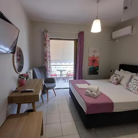 Nini's House Superior - 100m From Town Center شقة