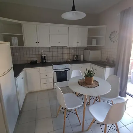 דירה Nini's House Superior - 100m From Town Center נידרי